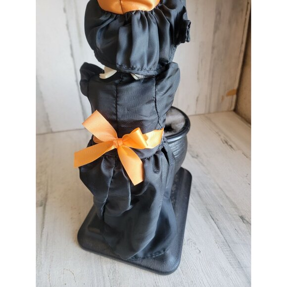 Gemmy vintage witch stirring cauldron Halloween animated prop - Picture 6 of 7